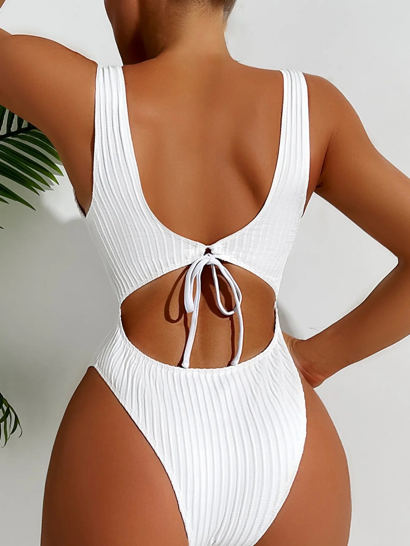 Women's Solid Color One Piece Swimsuit Summer Beach Vacation Monokini Conservative Bikini Slim Backless Swimwear 2024 New